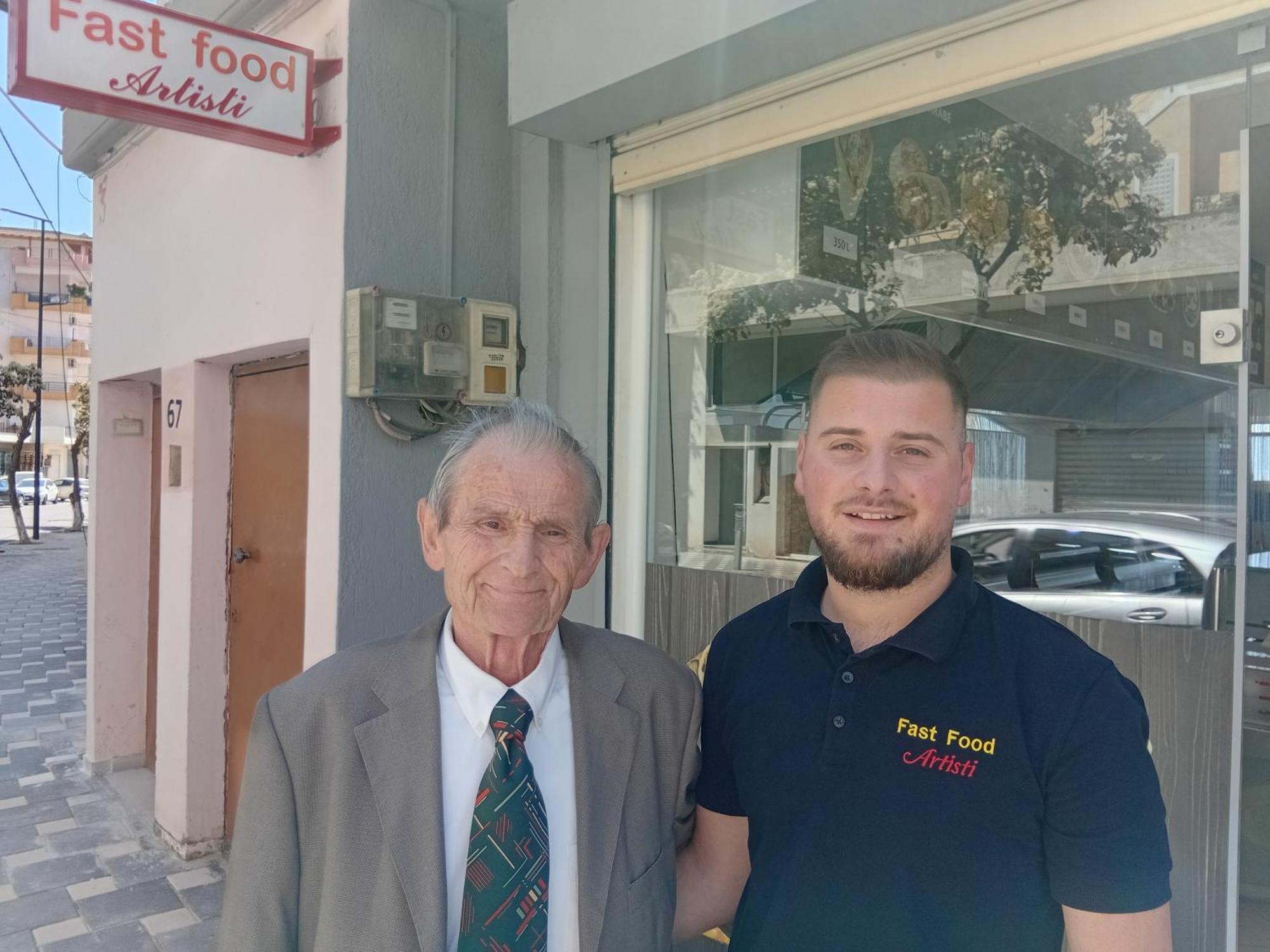 Guest House And Tavern Leo Sarandë 外观 照片
